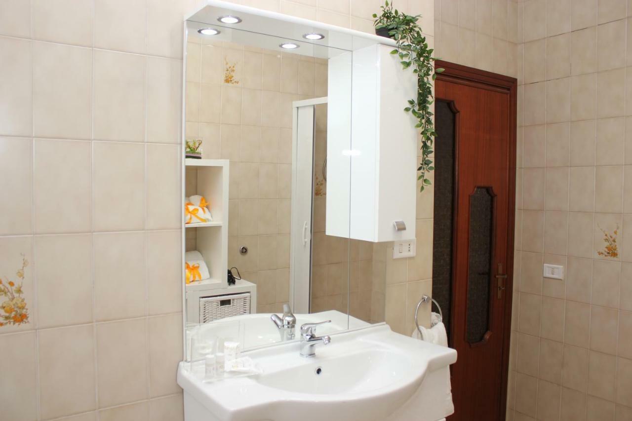 La Dimora Di Poppea Bed & Breakfast ปอมเปอี ภายนอก รูปภาพ