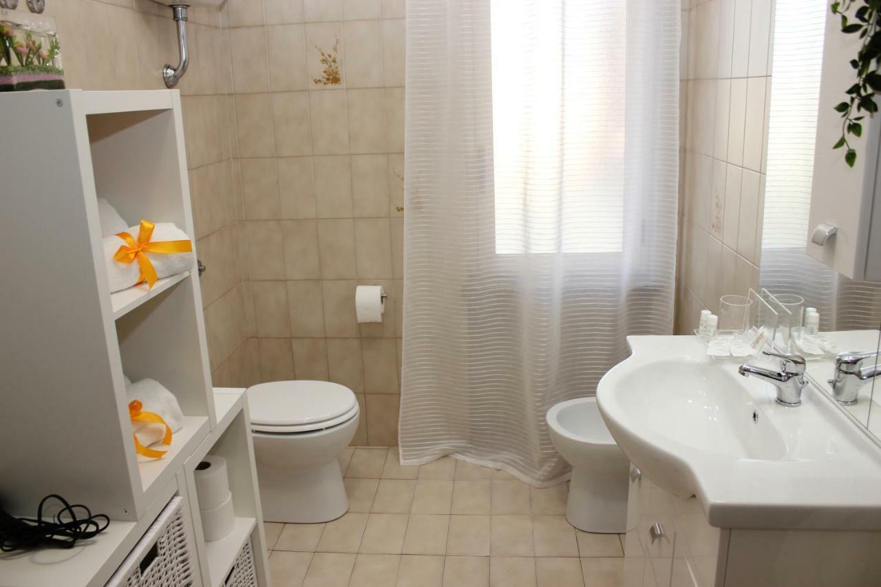 La Dimora Di Poppea Bed & Breakfast ปอมเปอี ภายนอก รูปภาพ