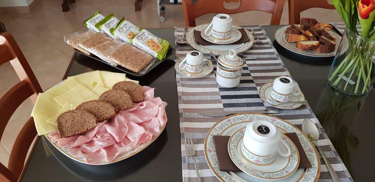 La Dimora Di Poppea Bed & Breakfast ปอมเปอี ภายนอก รูปภาพ