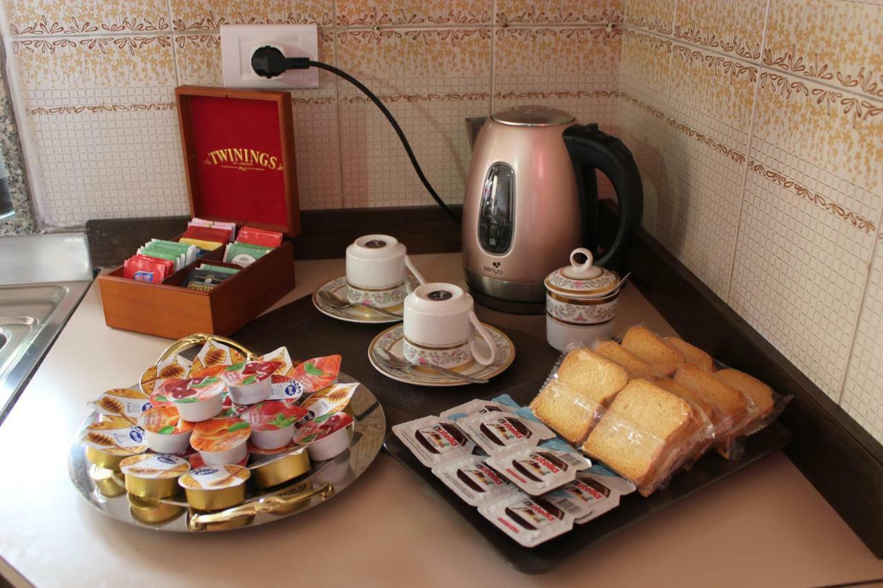 La Dimora Di Poppea Bed & Breakfast ปอมเปอี ภายนอก รูปภาพ