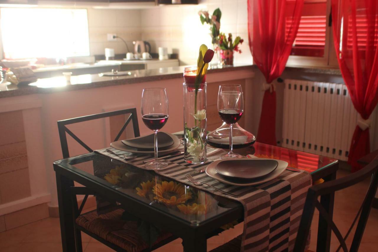 La Dimora Di Poppea Bed & Breakfast ปอมเปอี ภายนอก รูปภาพ